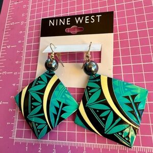 Nine West diamond shape Geometric Green and Black drop Earrings lightweight